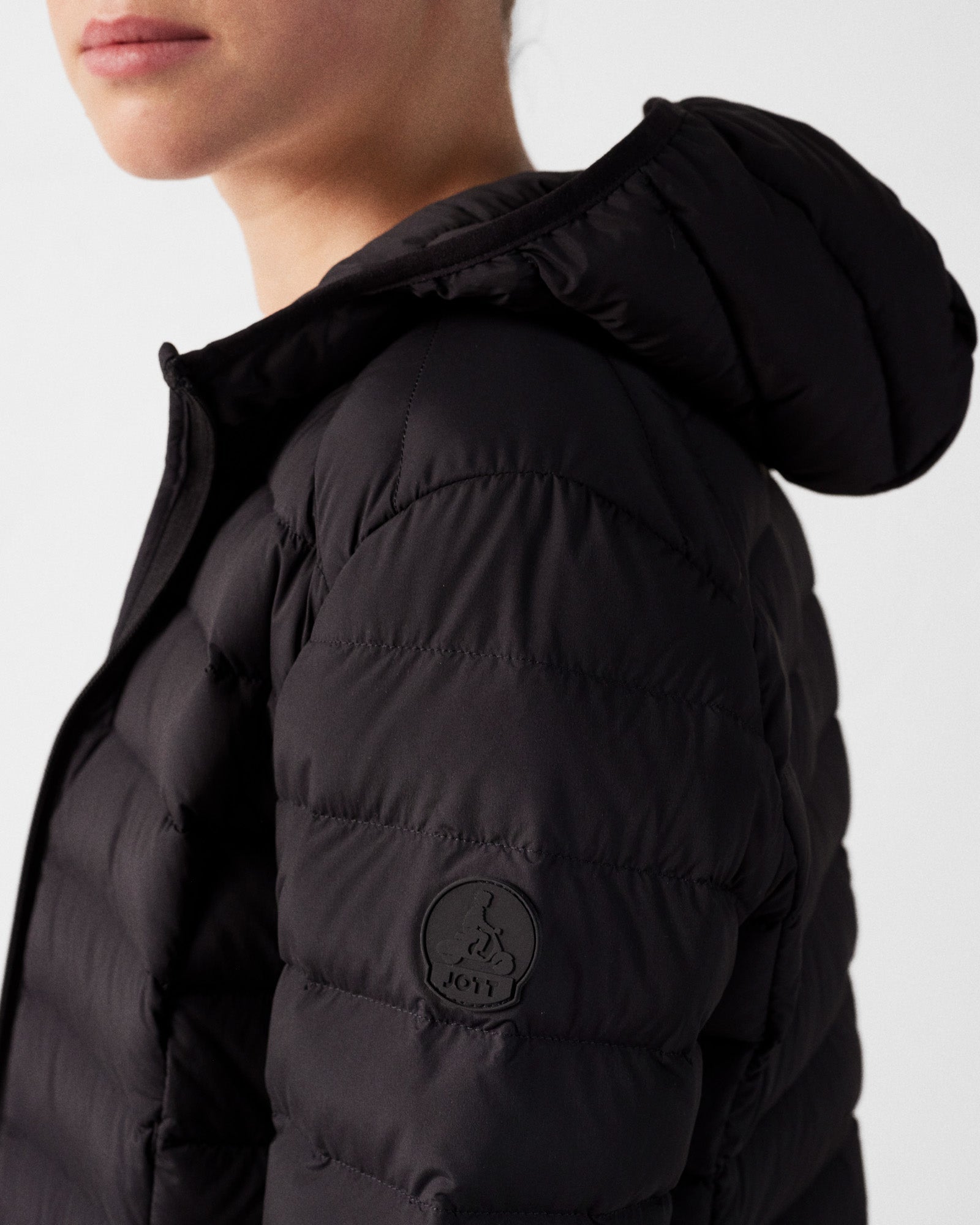 Doudoune à capuche stretch légère Noir Salma