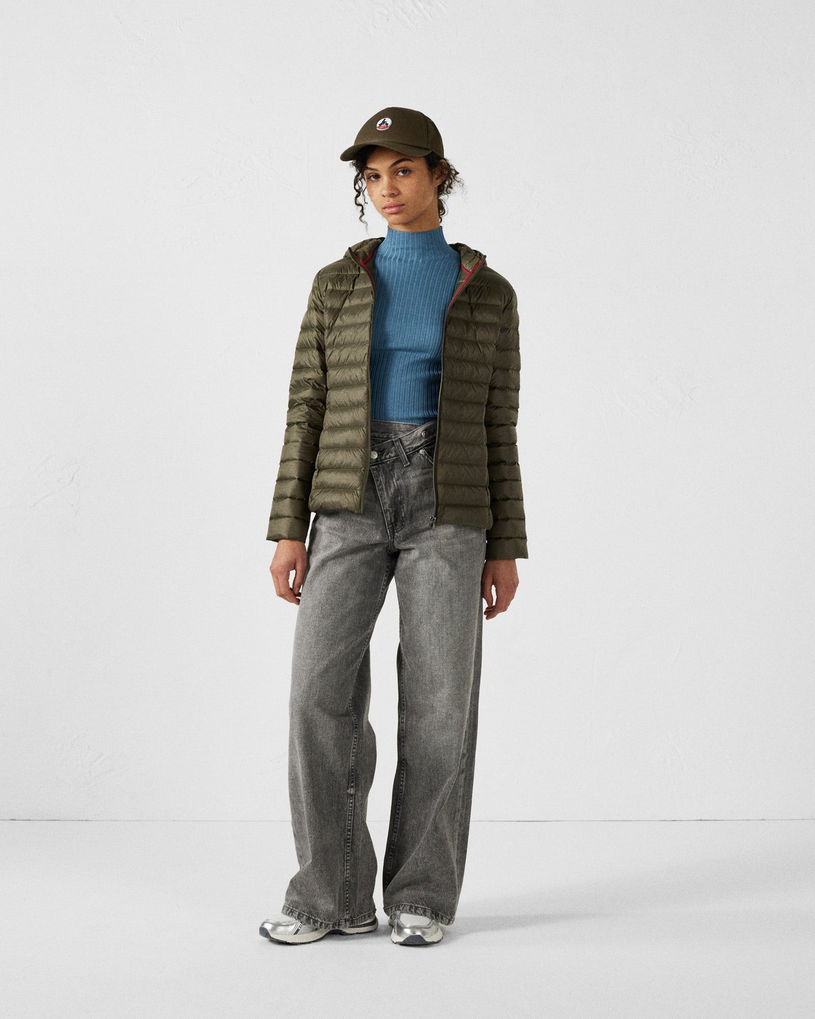 Doudoune légère à capuche Army Cloe